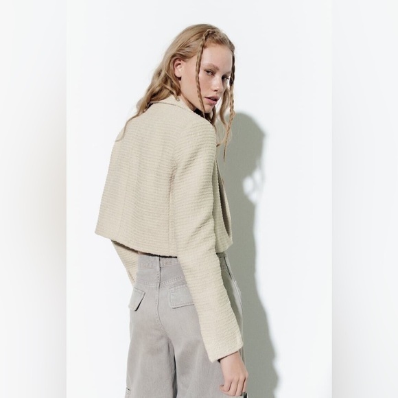 Zara‎ Cropped Textured Blazer Biscuit Blogger’s Favorite - Picture 2 of 12